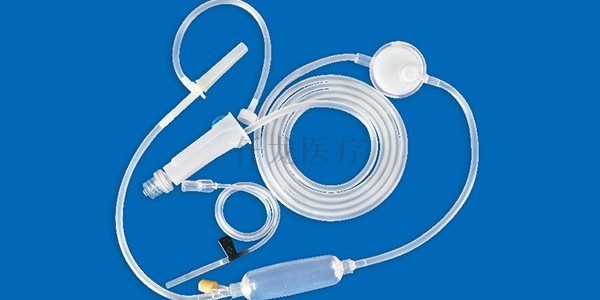 一次性輸液器意外掉落，家屬不經(jīng)意瞬間差點兒釀出大錯